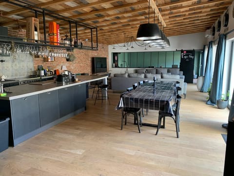 Kitchen or kitchenette, Living room, Dining area