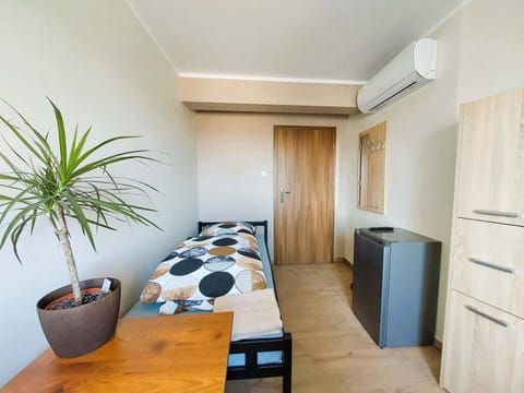 Bed, Photo of the whole room, wardrobe, air conditioner