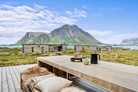Lofoten luxury with seaview sauna and jacuzzi House in Lofoten