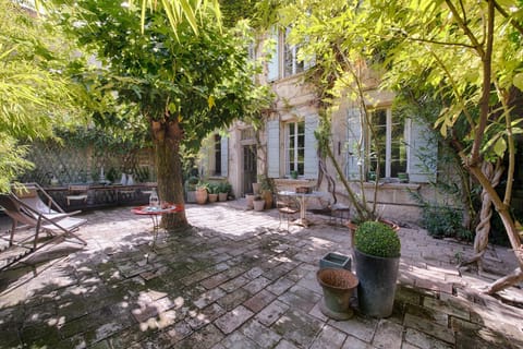 Facade/entrance, Garden