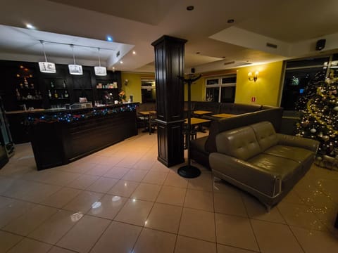 Lounge or bar, Seating area