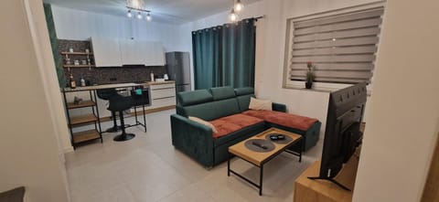 TV and multimedia, Living room, Dining area