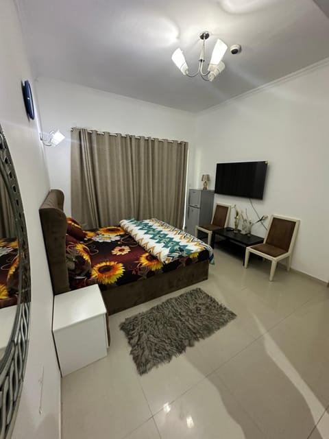 Bedroom with attach bath and balcony in Marina Dubai Vacation rental in Dubai