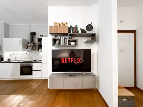 TV and multimedia, Kitchen or kitchenette