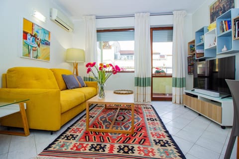 Library, TV and multimedia, Living room