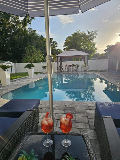 Pool view, Swimming pool
