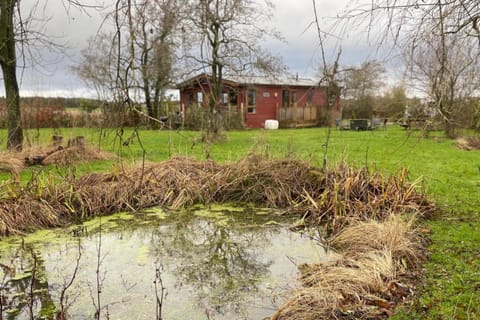 Lilac Lodge Retreat for 6 Set in One Acre of Land House in Borough of Harrogate