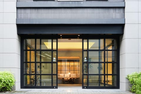 Property building, Facade/entrance