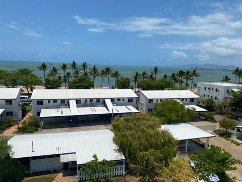 Property building, Day, Bird's eye view, Sea view