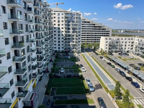 Property building, Neighbourhood, City view, Parking