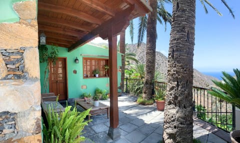 Off site, Balcony/Terrace
