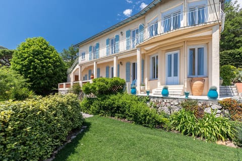 Property building, Spring, Day, Garden, Garden view