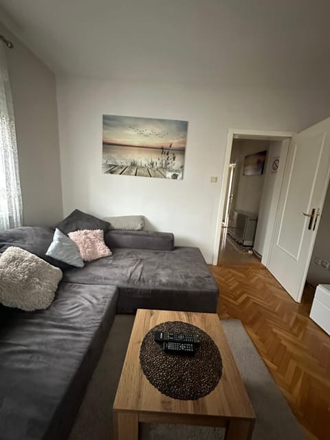 Apartman Tiki R Vrnjacka Banja Apartment in Serbia