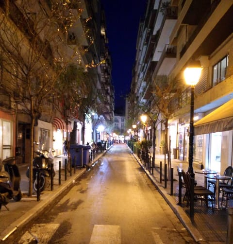 Night, Neighbourhood