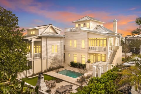 Walton Rose by Stay on 30A- Pool, Bikes, Golf Cart House in Inlet Beach