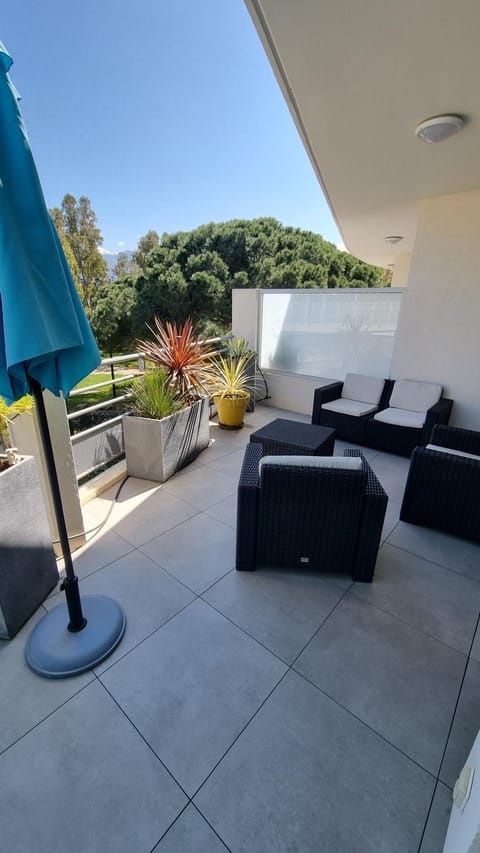 Garden, Balcony/Terrace