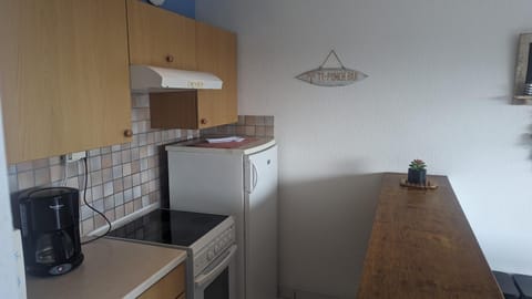 Coffee/tea facilities, Kitchen or kitchenette, oven, toaster
