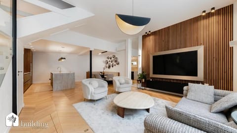 TV and multimedia, Living room, Seating area