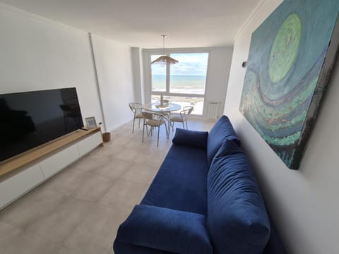 Living room, Sea view