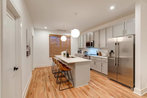 Kitchen or kitchenette, Dining area, dishwasher, oven, stove, toaster