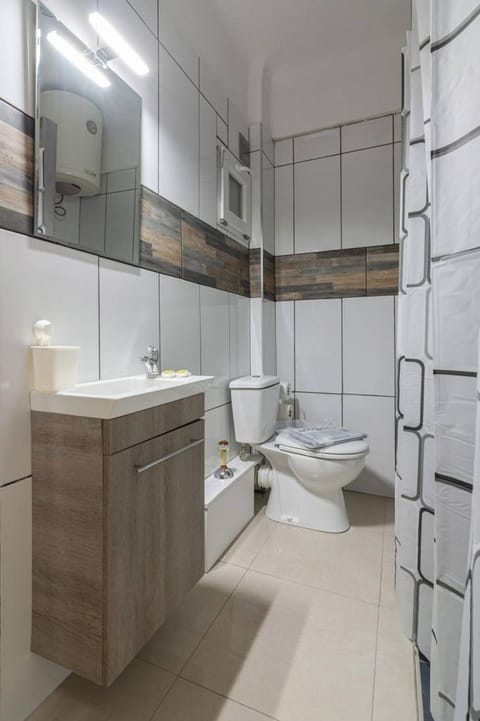 Dreamy Cove, Artistic Hideaway near Floisvos 1BD Apartment in South Athens