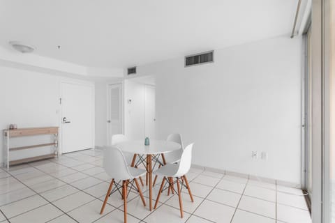 Bay Harbor Sunset Apt 4B Apartment in Surfside