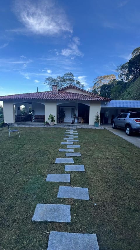 Recanto SerraNegra House in Miguel Pereira