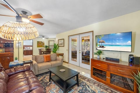 Artist Retreat an eclectic getaway House in Cedar Key