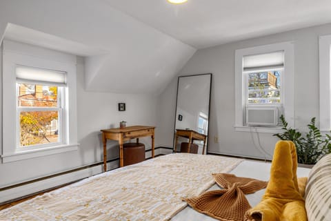 West End Gem Live Like a Local in Portsmouth Apartment in Portsmouth