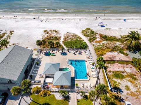 Natural landscape, Bird's eye view, Beach, Swimming pool, Swimming pool, sunbed