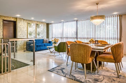 Living room, Dining area