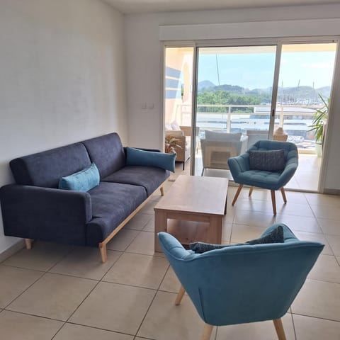 TV and multimedia, Living room, Sea view