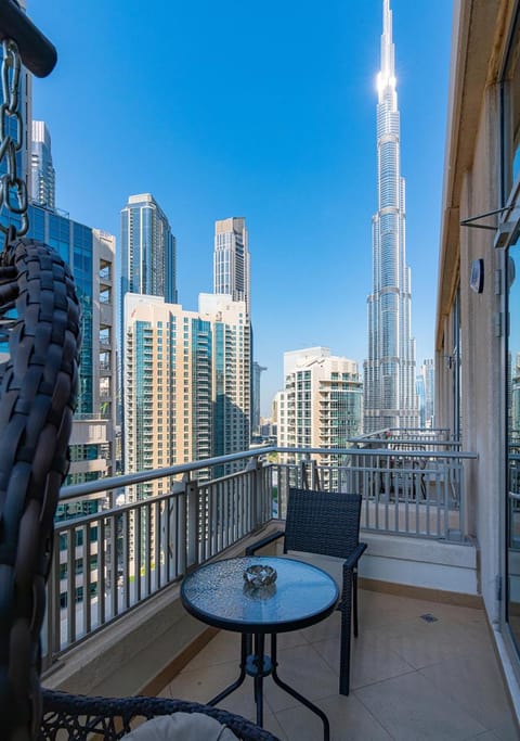 Day, View (from property/room), Balcony/Terrace, City view