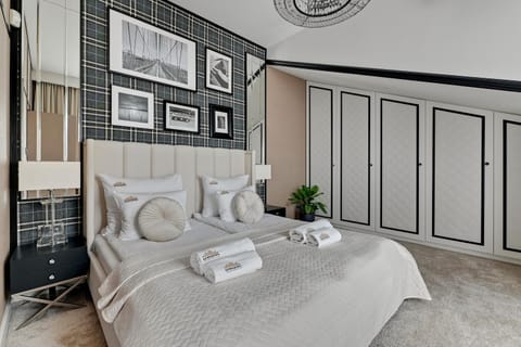 Bed, Photo of the whole room, Bedroom, towels, wardrobe