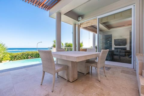 View (from property/room), Balcony/Terrace, Sea view