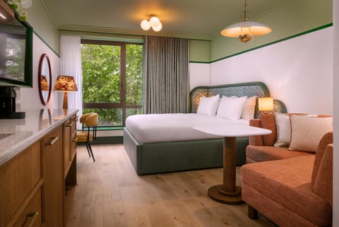 Photo of the whole room, Seating area, Bedroom