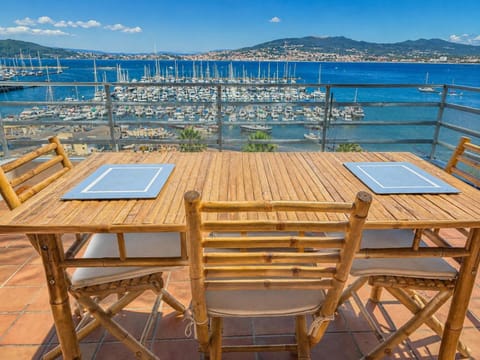 View (from property/room), Balcony/Terrace, Sea view