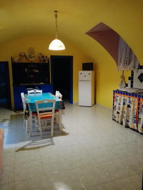 Kitchen or kitchenette, Living room, Other, Decorative detail, Dining area