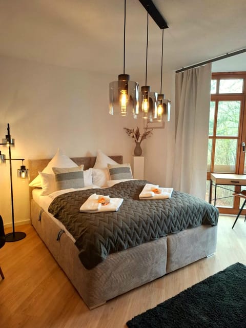 Bed, Living room, Bedroom