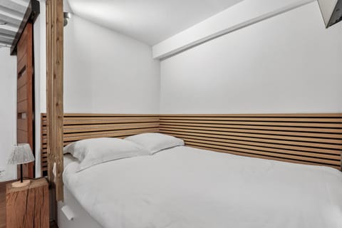Studio Herold - Place de Victoires by B'Your Home Apartment in Paris