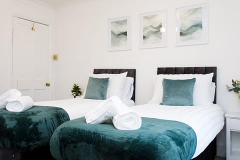 Cosy House - Stanstead Airport House in East Hertfordshire District