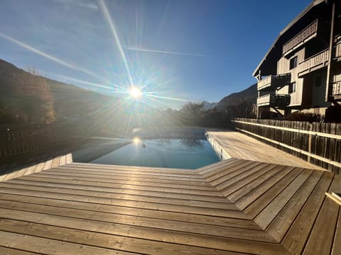 Property building, Day, Natural landscape, Mountain view, Swimming pool