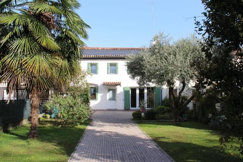 Property building, Garden, Garden view