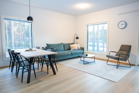 Living room, Photo of the whole room, Seating area, Dining area, Quiet street view