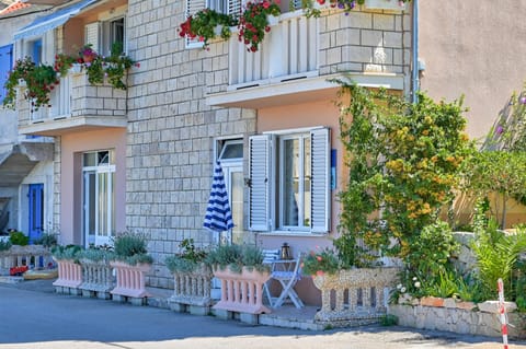 Apartments Korta Apartment in Račišće