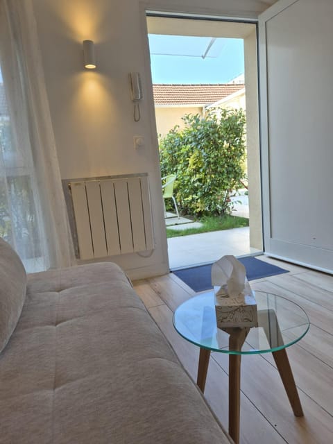 Maison chaleureuse jacuzzi, climatisation et parking payants Apartment in Île-de-France