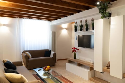 Living room, Seating area, Evening entertainment