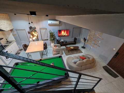 Living room, Dining area