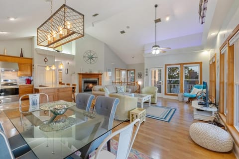 Sea of Cedar Key House in Cedar Key