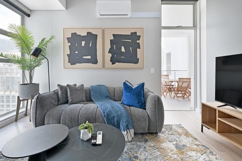TV and multimedia, Seating area, air conditioner